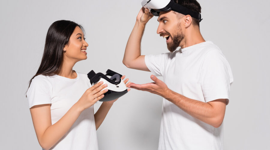 VR