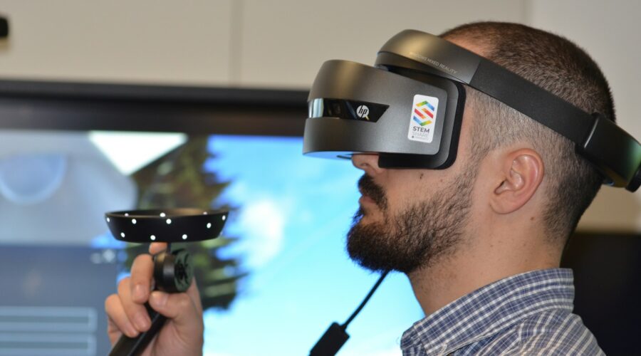 VR